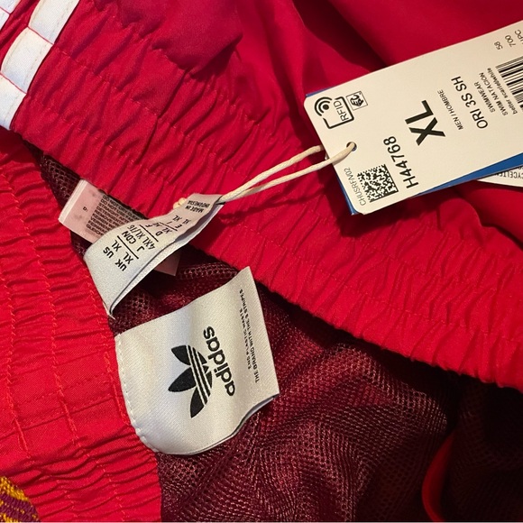 Adidas Men’s shorts - Picture 2 of 3